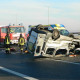Furgone si ribalta in autostrada: sei feriti, due gravi