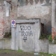 Sui muri di Casale spuntano molte scritte nazifasciste