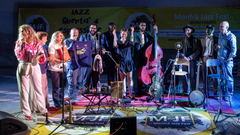 Il MonJF2026 si chiude alla Distilleria Magnoberta con la Seven Seas Orchestra