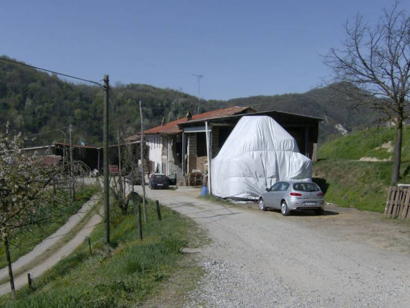 Pensionato di Cerrina suicida nel pozzo di casa