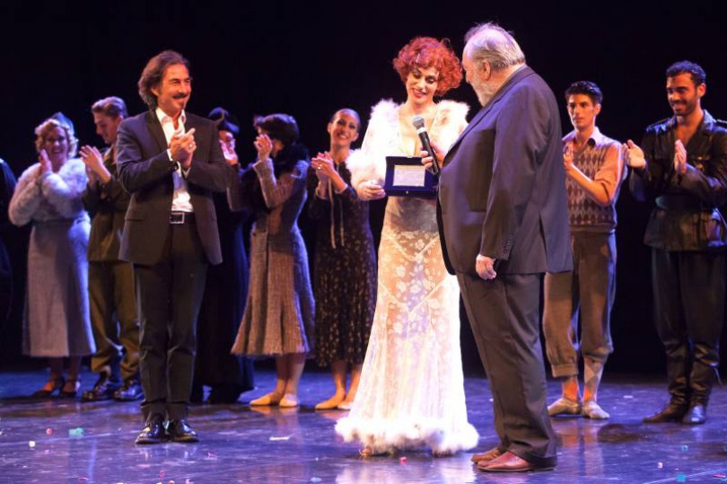 Grande successo dell’étoile che riceve il Premio Vignaledanza... Brescia: “Amarcord”