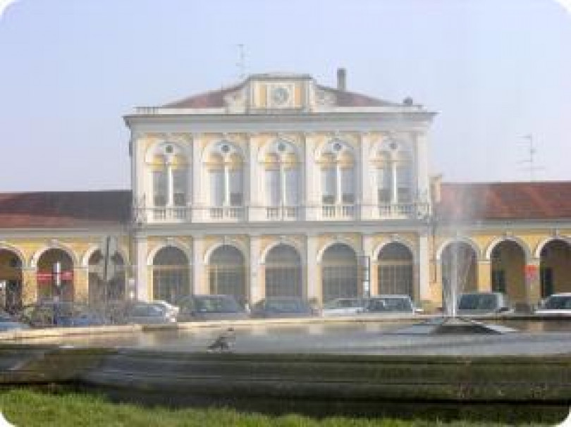 Progetto urbanistico: centomila euro per far bella piazza della Stazione