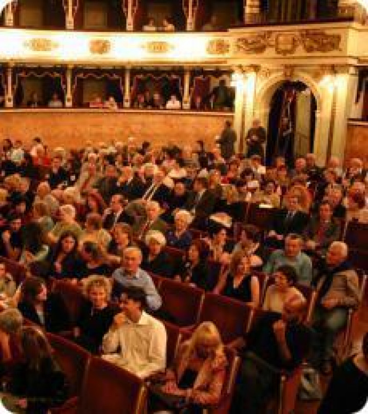 Presentata la Stagione del Municipale: apertura il 26 novembre con il musical 