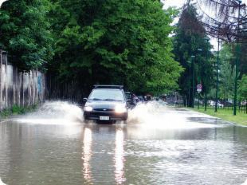 Fiume di fango, ore di paura: allagamenti e danni ingenti a Pozzo Sant'Evasio