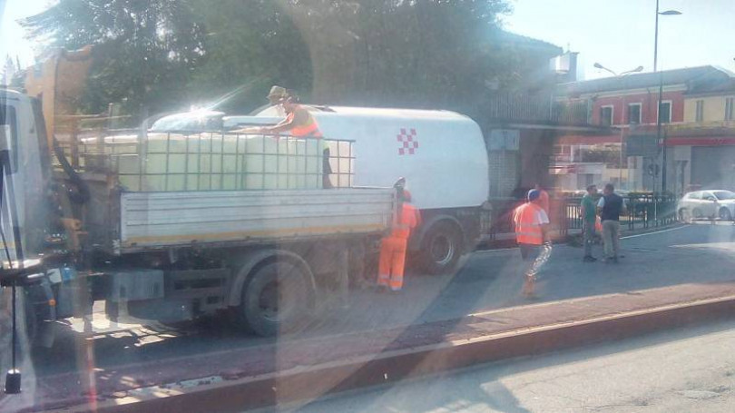 Ponte sul Po, traffico rallentato per l’asfaltatura