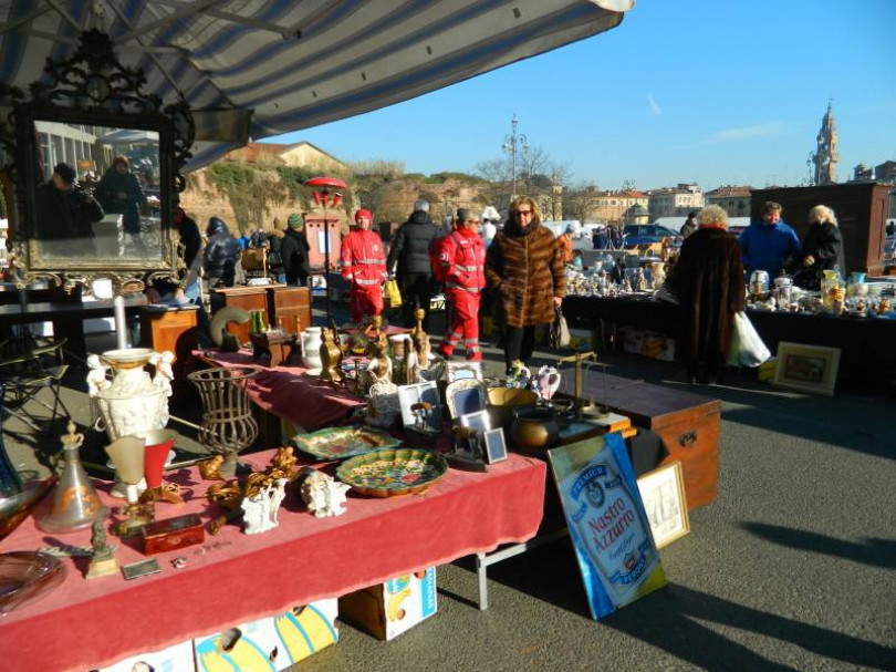 Un weekend con il mercatino dell’antiquariato e Casale città aperta