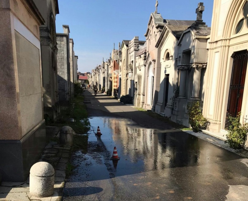 Tubo rotto al cimitero