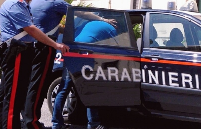 Tenta furto all'autolavaggio: arrestato moldavo 18enne