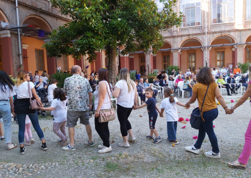 “Adotta un nonno” alla Casa di Riposo di Casale Monferrato