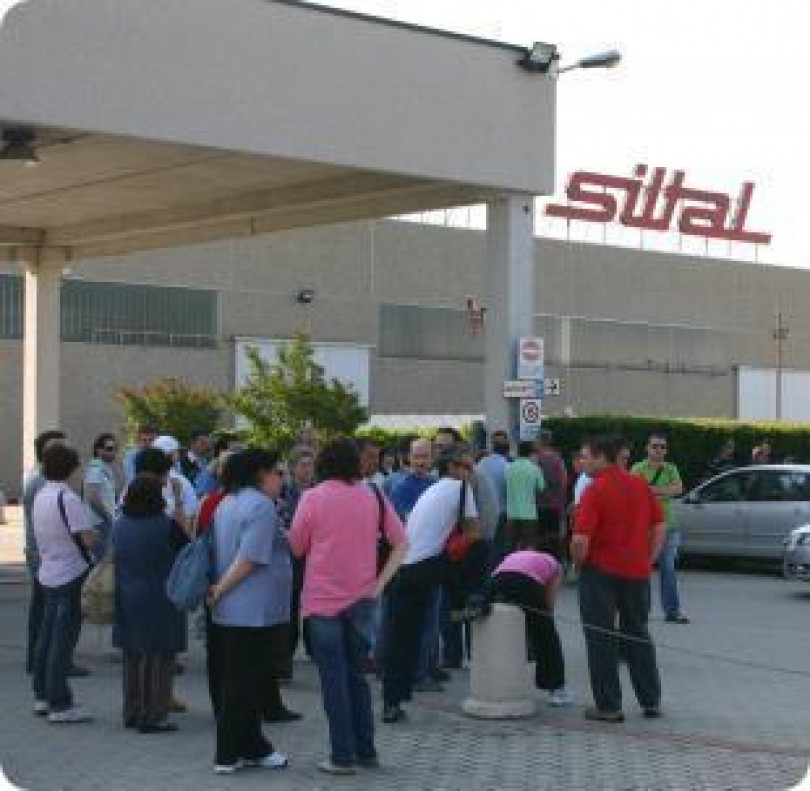 Niente stipendi, Siltal ferma. Incontri in Comune a Casale con lavoratori e proprietà. In forse l'accordo con gli inglesi?