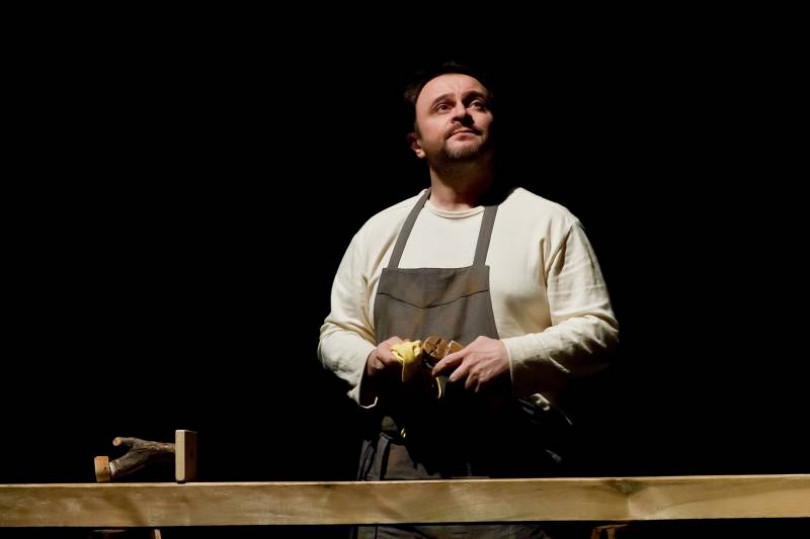 Natalino Balasso al Sociale di Valenza con il monologo 