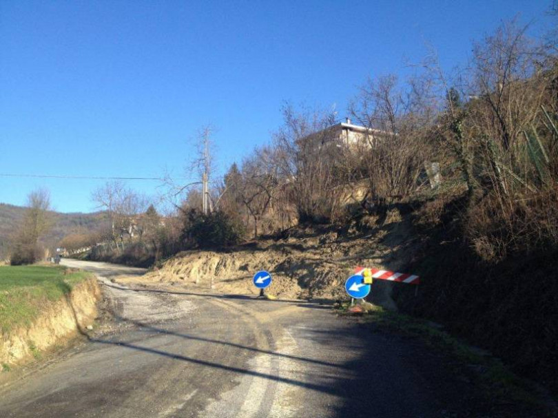 Frane e interruzioni molte strade chiuse in Monferrato