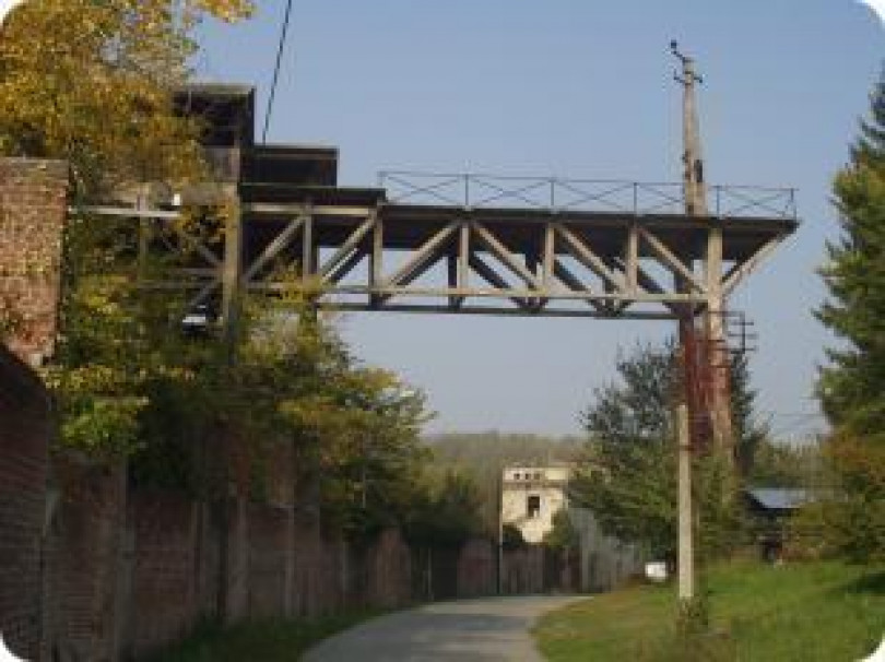 Ozzano: demolito un ''pezzo di storia'' pericolante