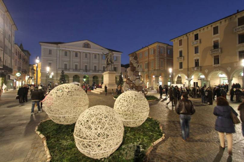 Il Natale monferrino tra luci e presepi a Casale, Conzano, Colma di Rosignano