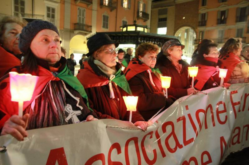Eternit, in mille «per sconfiggere il mostro»