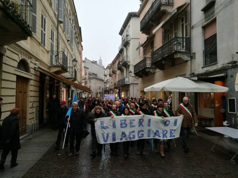«Cara Regione riattiva le linee Casale-Milano e Casale Vercelli» lo chiedono monferrini, vercellesi e lomellini