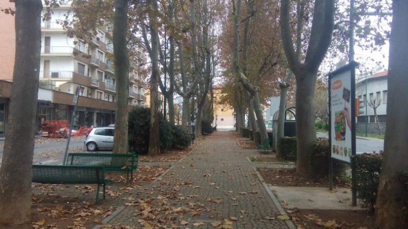 Spazzamento e multe: «Spesso dobbiamo parcheggiare lontano da casa»