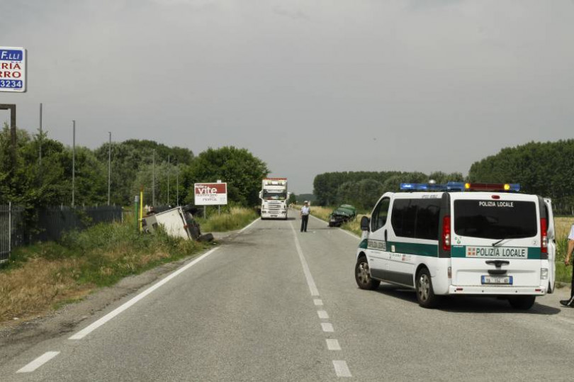 Frontale tra Popolo e Morano: grave una donna, strada chiusa per oltre due ore, traffico in tilt