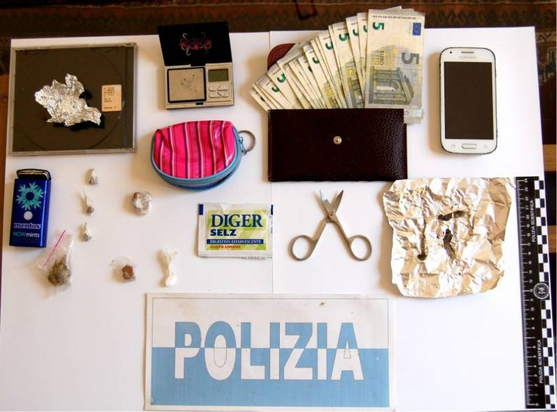 La Polizia espugna il “Fort Apache” della droga a Casale: spacciatore in manette