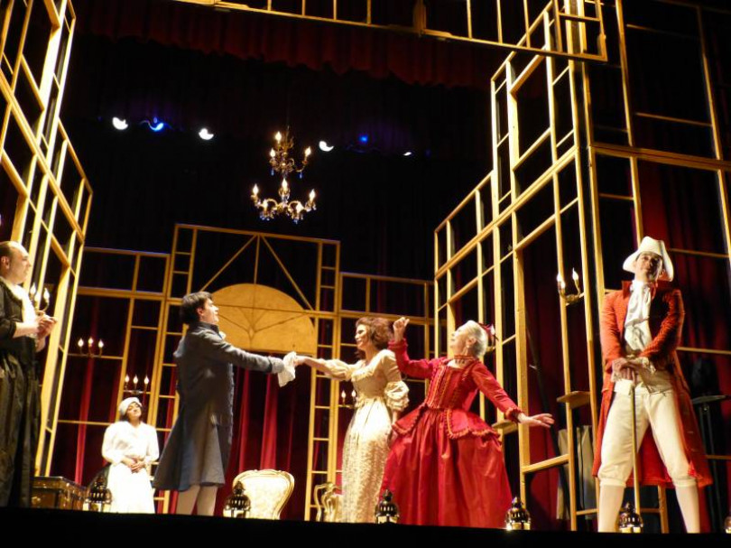 Ma quanti applausi per ‘Gli innamorati’ perfetti a Moncalvo