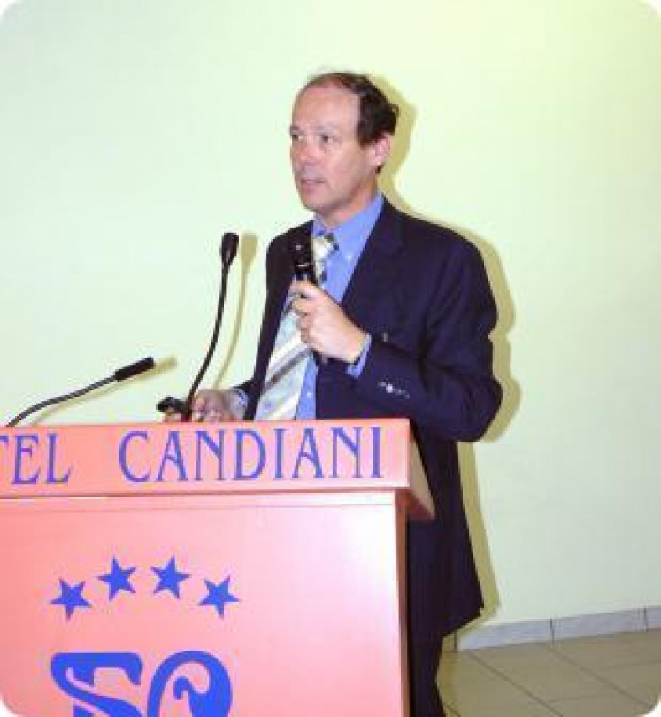 Per l’UE è un esperto, per la sua l’Asl non sa fare il primario