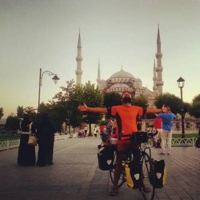 Federico Lanza raggiunge Istanbul... in bicicletta!