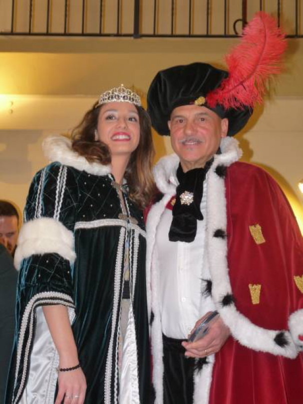 Aperto il Carnevale di Trino: Capitano e Bella Castellana sono Gigi e Virginia Drera, padre e figlia