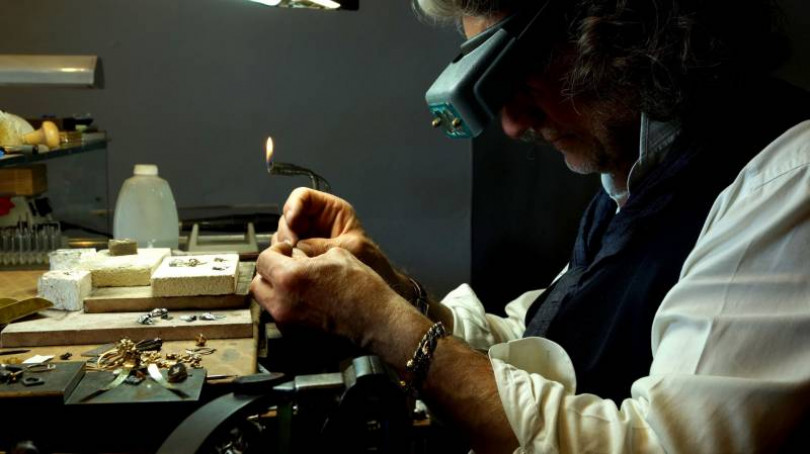 «Lavoro per 250 orafi»: e Valenza punta gli occhi sul colosso del lusso Bulgari