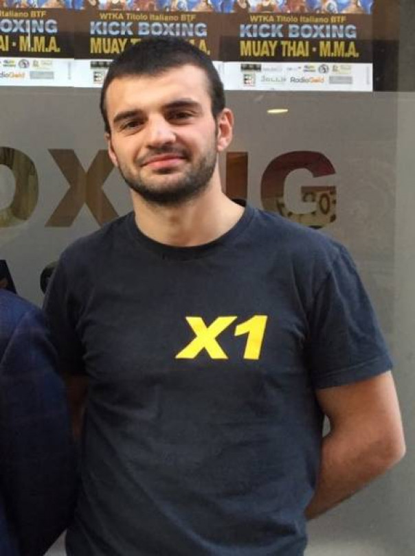 Farruku per il titolo di kick boxing: sabato 22 al PalaFerraris di Casale oltre cinquanta incontri