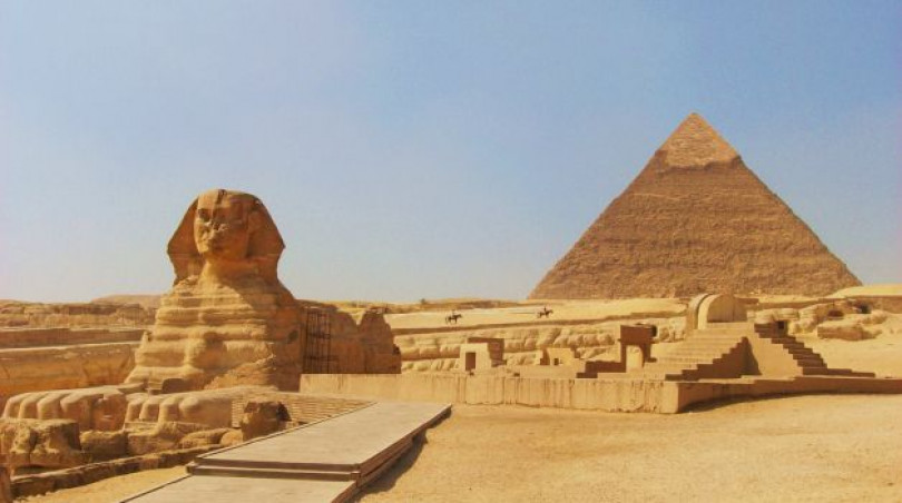 <b>- 6 - </b>Da Sokna verso le Piramidi e la Sfinge - Museo del Cairo - Il monastero copto di S. Antonio