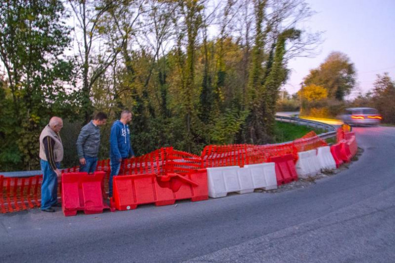 Vialarda, raccolta di firme per la strada disastrata. Mandoletta: ancora crepe