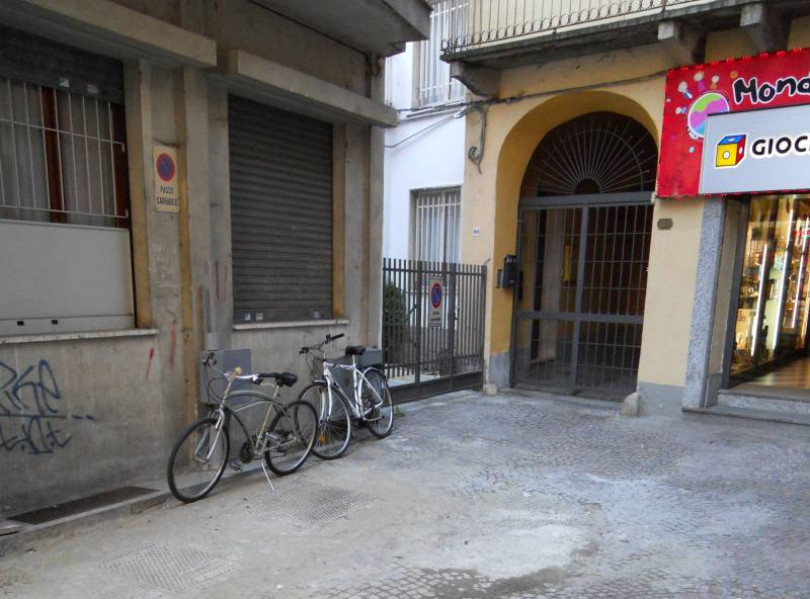 «Il vicolo Castagna lo acquistiamo noi, così ce lo puliamo»