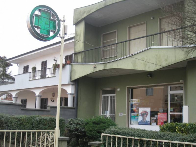 Rapina in farmacia a Palazzolo: tanta paura e magro bottino di 50-70 euro