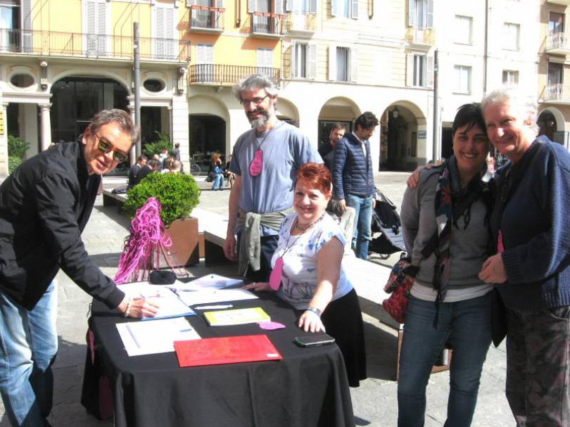 Raccolte più di 2500 firme per salvare il centro Me.dea