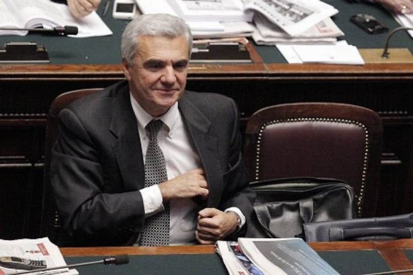 <u>TRANSAZIONE SCHMIDHEINY </u>/ Il ministro Balduzzi telefona al sindaco di Casale: «Ripensateci». La supplica del vescovo: «Riportate pace»