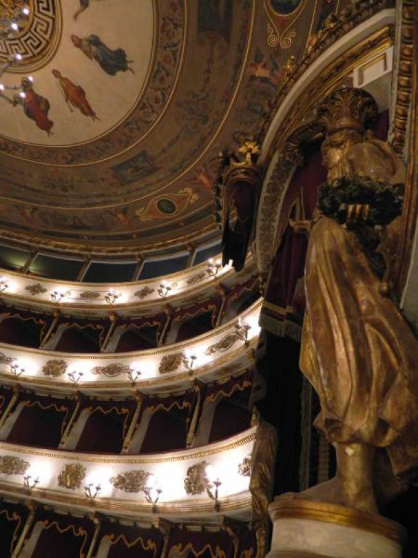 Svelata la stagione del Municipale: grande prosa, lirica, operetta, cabaret, danza, musica