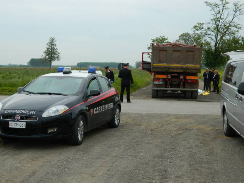 Frassineto, ciclista travolto e ucciso da un camion