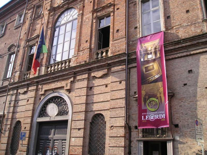 All’Istituto Leardi di Casale incontro con don Gino Rigoldi