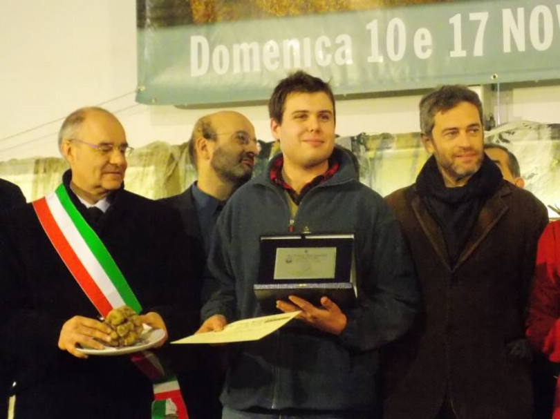 Un giovane trifolau di Ottiglio “sbanca” la Fiera di Murisengo