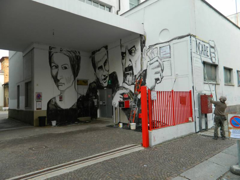 Al Lanza cominciati i lavori per prolungare il murale. Quel muro racconterà la nostra storia