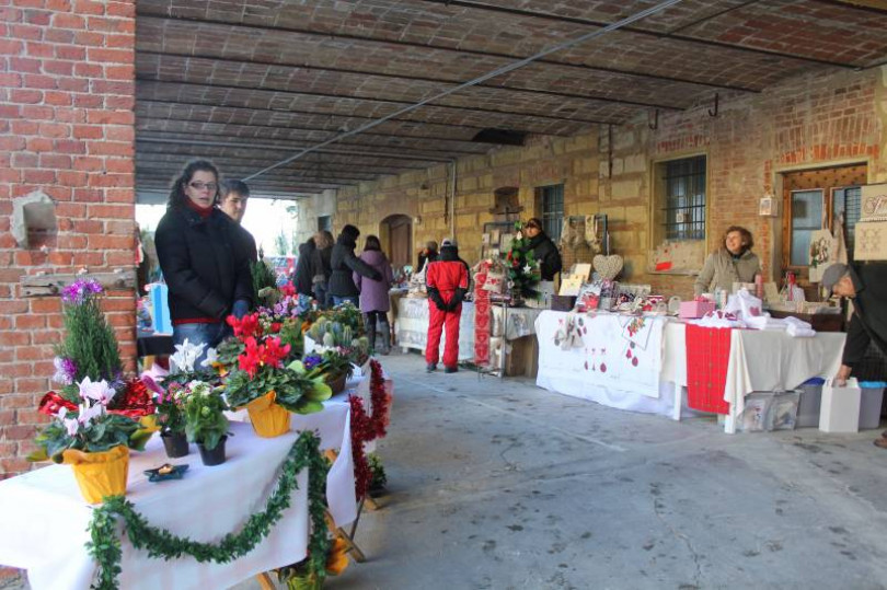 Le “bancarelle di San Martino” al mercatino di Sala