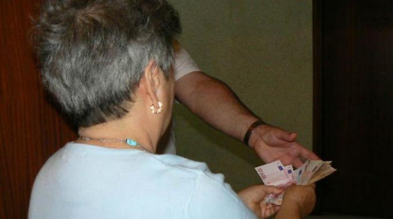 «Suo nipote ferito grave nell’incidente». E così la derubano di cinquemila euro