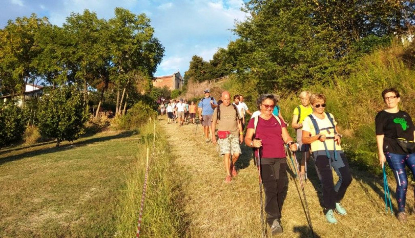 La camminata all'ombra delle colline a Pozzengo