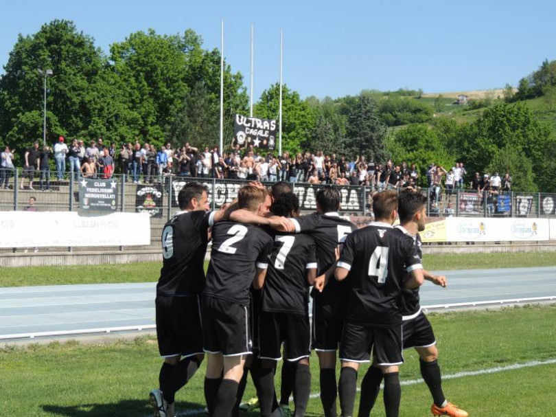 Due volte Garavelli e il punto esclamativo di Junior Messias: il Casale batte l'Albese e conquista la serie D!