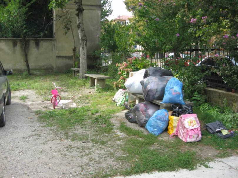 Blitz a Oltreponte: sfrattate dai Vigili due famiglie di rom