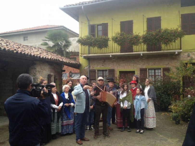 Tartufo protagonista in tivù e nelle fiere: domenica 27 a Moncalvo si assegna lo “Zappino d’argento”