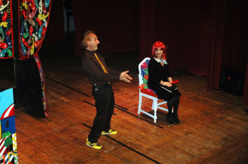 Se la poesia fa... cabaret! Canto, comicità, parodia, tutto in chiave spensierata