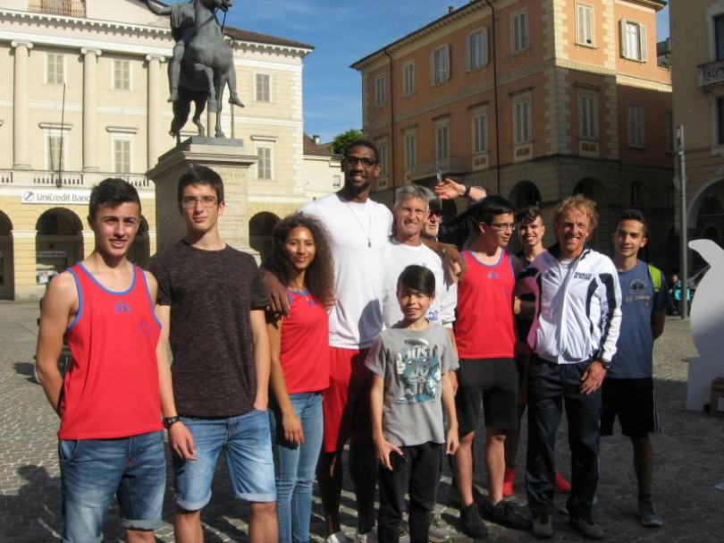 Pista di atletica: è cominciata la raccolta firme