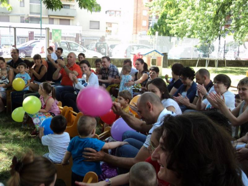 Canti, giochi di gruppo, girotondi e merende negli asili nido: l'anno scolastico si conclude il 12 luglio