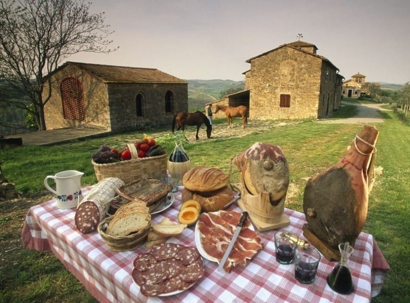 «Salviamo gli agriturismi azzerando anche la Tari»